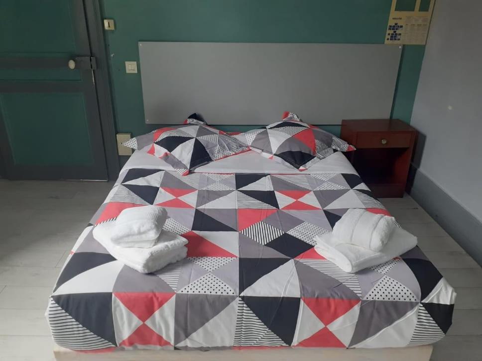 Le Fecamps Hotel Bolbec Eksteriør billede