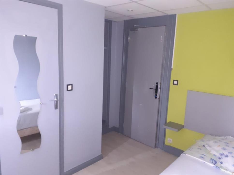 Le Fecamps Hotel Bolbec Eksteriør billede